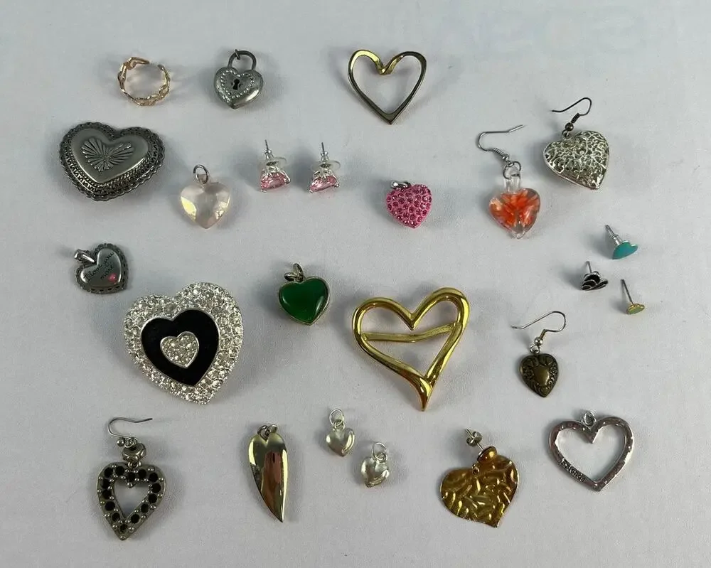 Y2K VTG and Modern Heart Jewelry Lot Rhinestone Pendants Earrings Brooches Craft